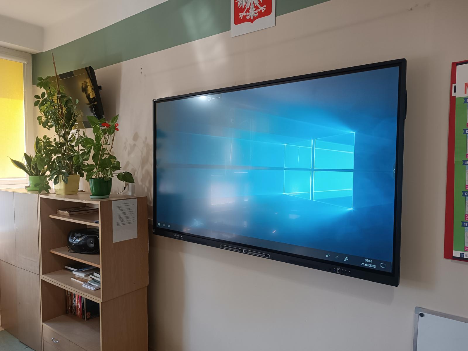 Sala lekcyjna z monitorem interaktywnym – Białystok